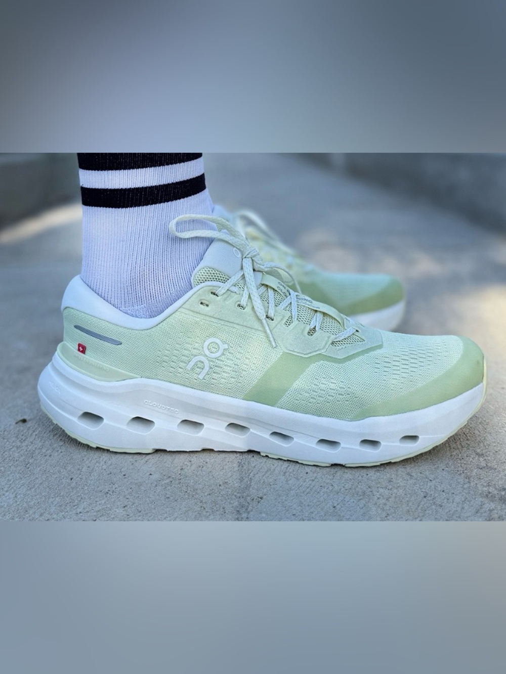 ON Cloudrunner 3 Running Shoes